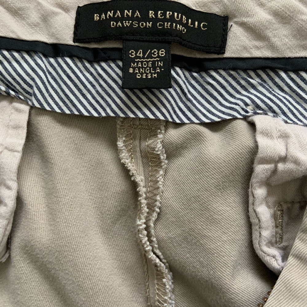 Used men’s Banana Republic Chinos 34x36
